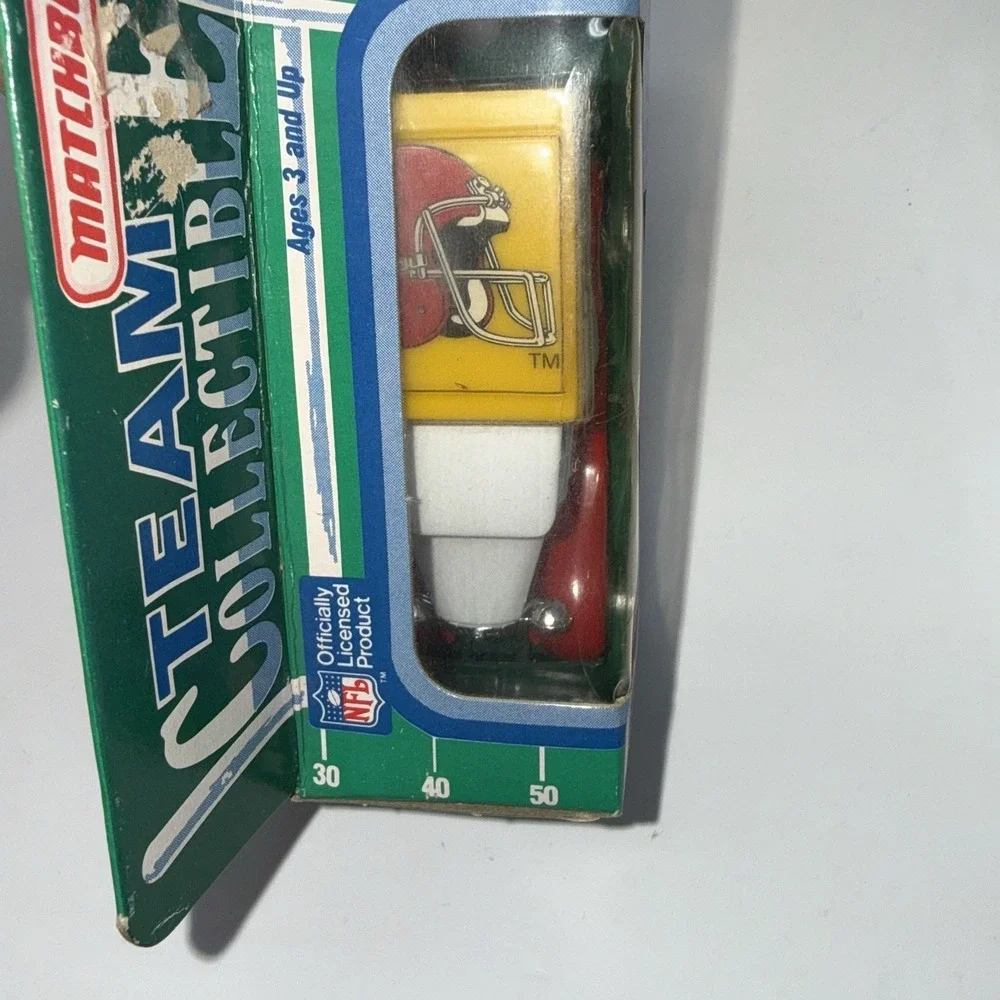 Matchbox NFL Kansas City 1990 Die-Cast Truck Team Collectible Limited Edition